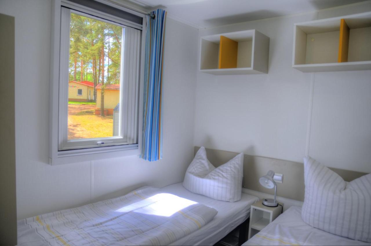 Camping-Und Ferienpark Havelberge Gross Quassow Exterior photo