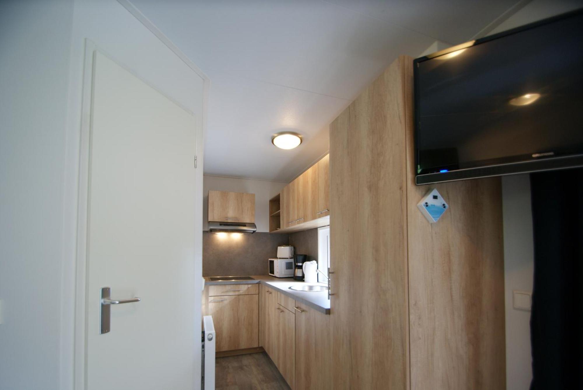 Camping-Und Ferienpark Havelberge Gross Quassow Room photo